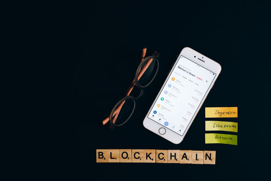 Blockchain Technology Applications Beyond Cryptocurrency