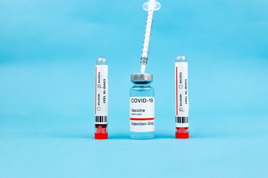 The Rise and Fall of Theranos: A Cautionary Tale in Startup Governance