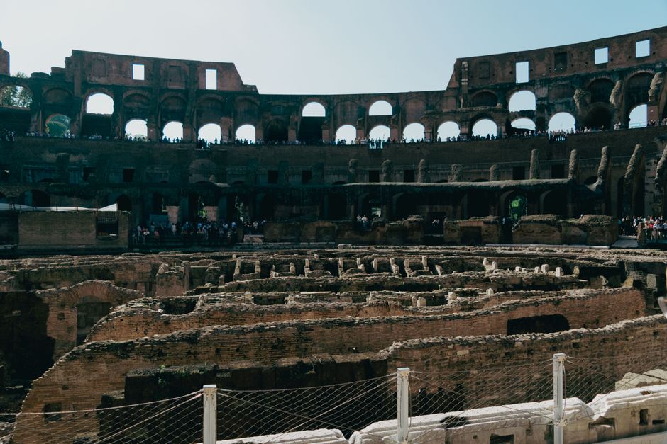 Women’s Voices in Ancient Letters from the Roman Empire