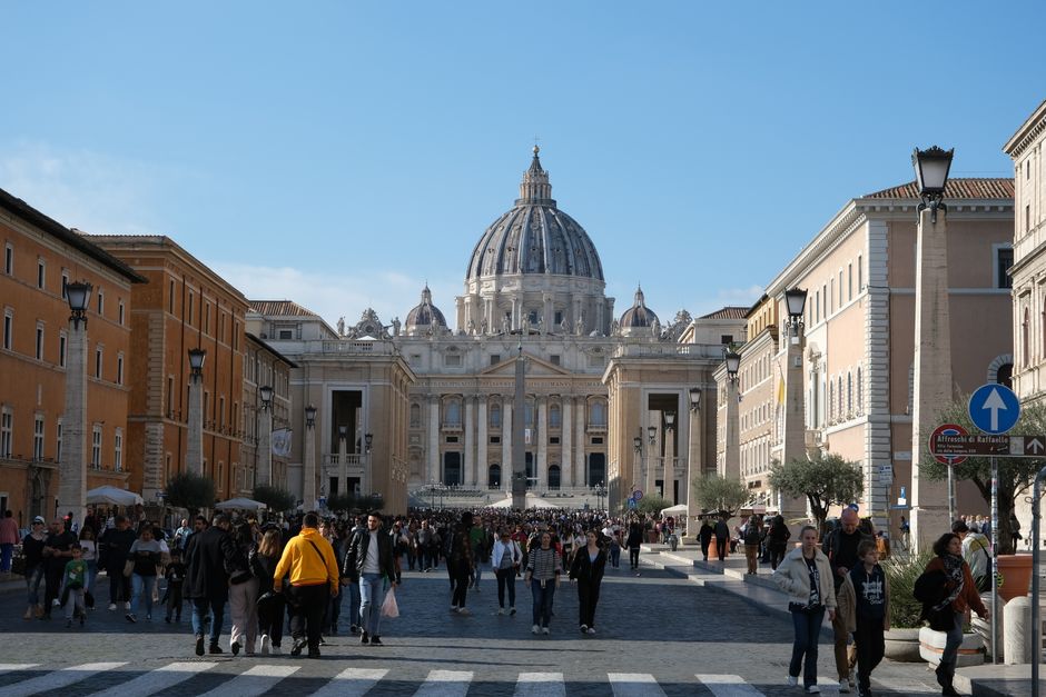 Vatican Archives: Hidden Papal Documents Revealed to the World